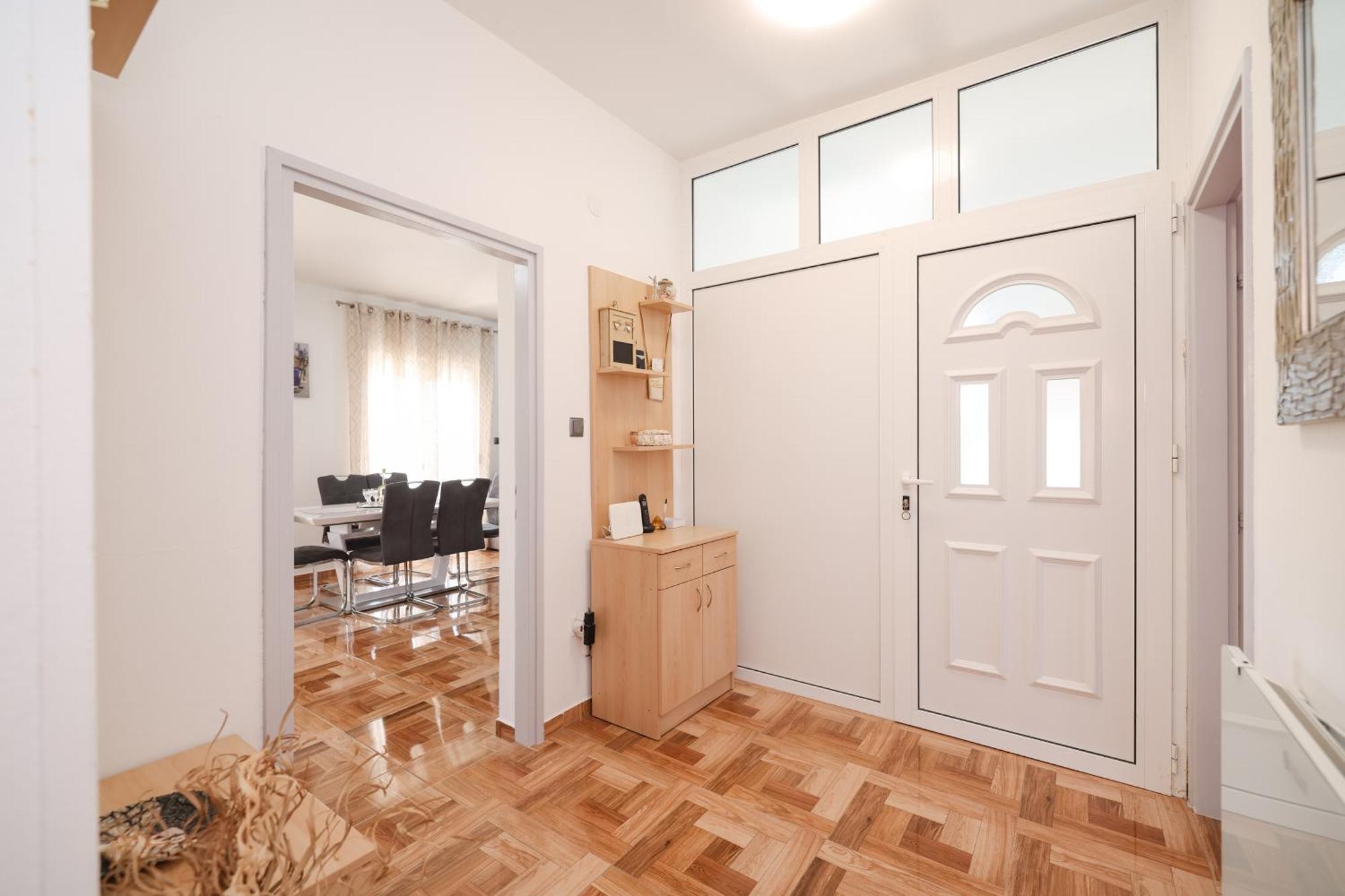 Apartment Pantalon, Big Terrace And Free Parking Zadar Exterior photo